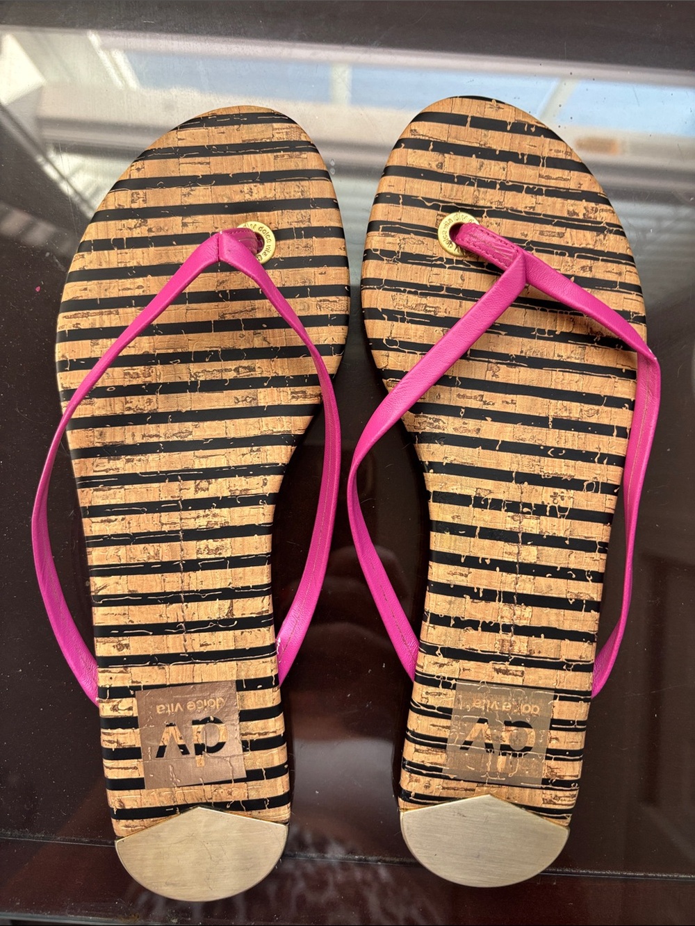 Dolce Vita ladies  Pink Strap Cork-Pattern Flip Flops size 8